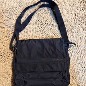Hedgren Black Nylon Crossbody Purse Shoulder Bag W/ Adjustable Strap